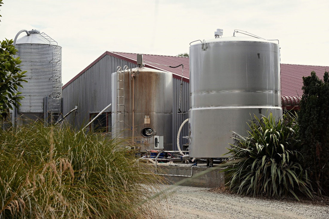 Milking Shed Water Use Storage Tanks 1200X800