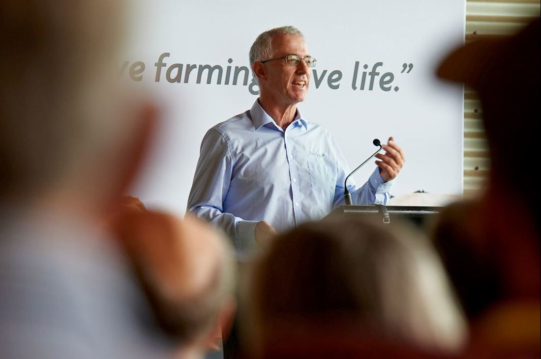 DairyNZ Chief Science Advisor Bruce Thorrold presenting to dairy farmers at a recent Farmers Forum event