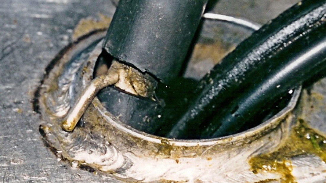 Hook On Stainless Tube