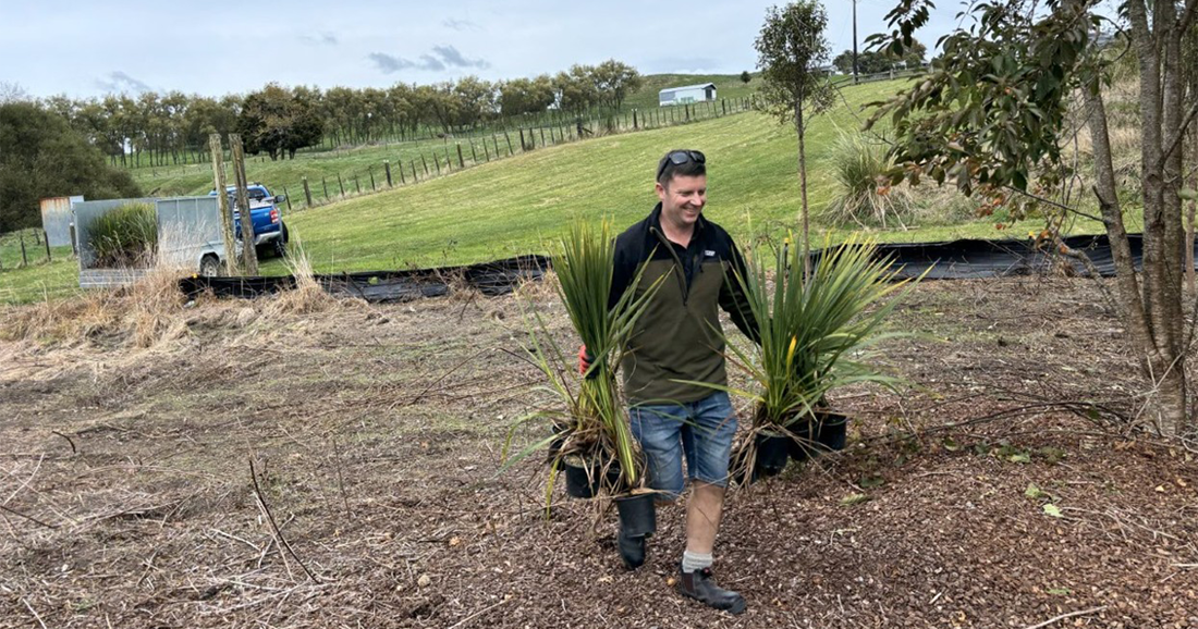 Inside Dairy Aug Oct 2025 Practical Solutions For Catchments Hadleigh Putt Whakauru Stream OG Image